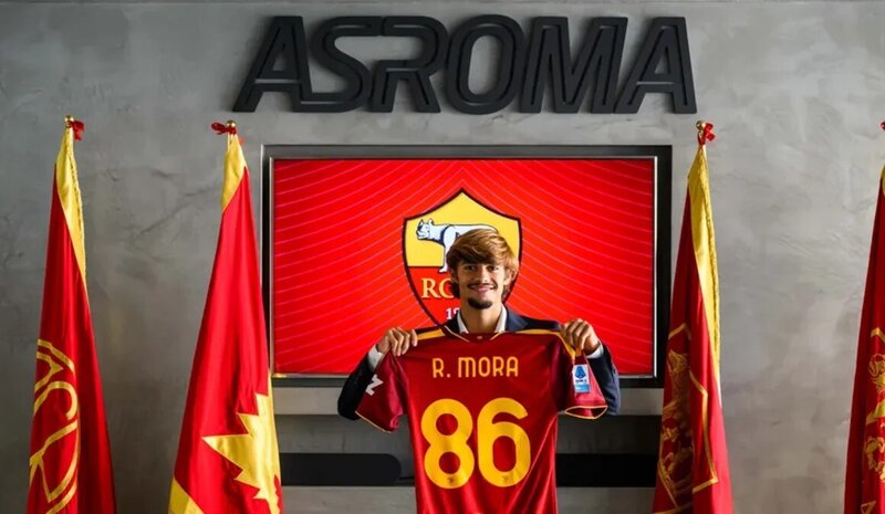 "Roma" Rodriqu Moranı heyətinə qatdığını açıqlayıb