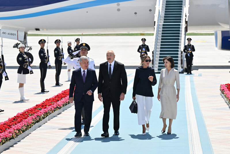 Prezident İlham Əliyevin Özbəkistana dövlət səfəri: Azərbaycan-Özbəkistan münasibətlərində yeni tarixi mərhələ - VİDEO