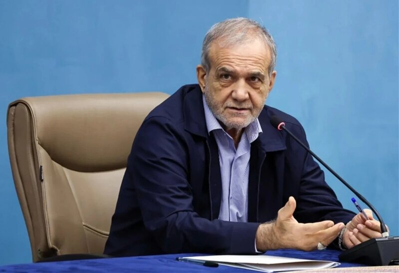 İran Hörmüz boğazının açılması üçün şərt irəli sürüb