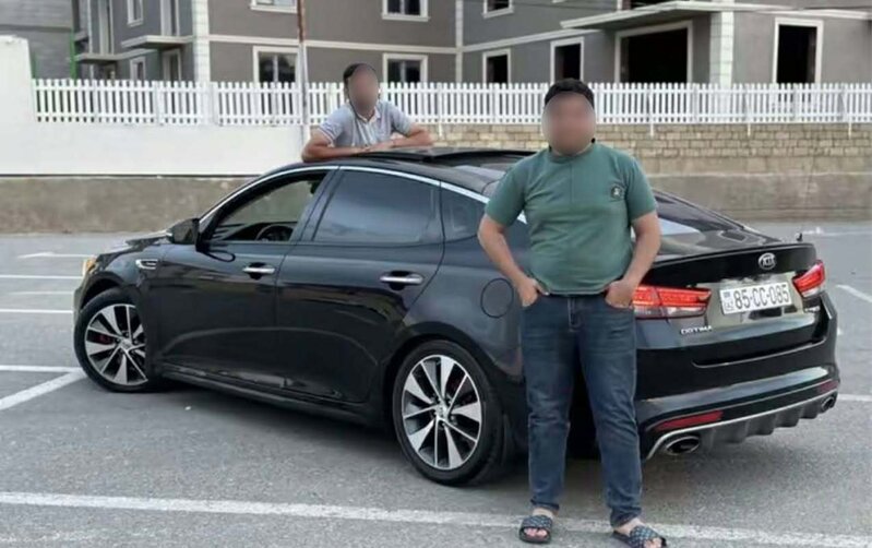 Bakıda avtomobil aşdı - Video