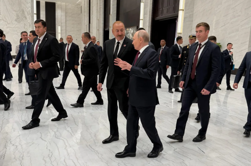 İlham Əliyev Bişkekdə Vladimir Putin ilə söhbət etdi - FOTO - VİDEO