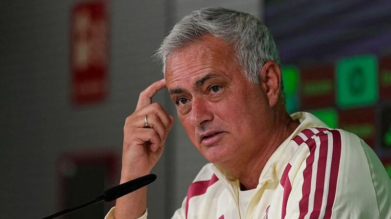 Mourinyo "Real"da sərt qaydalar tətbiq edib