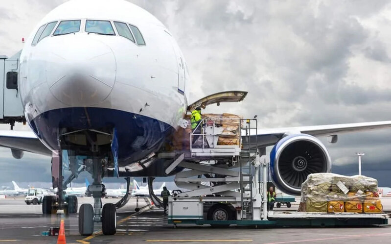 IATA: İyulda hava nəqliyyatı ilə yük daşımaları 4 % artıb
