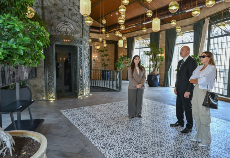Prezident İlham Əliyev Şamaxıda "Nəsimi Bağları" kompleksi ilə tanış olub - FOTO
