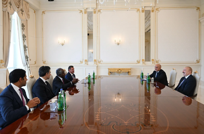 Prezident "Global Infrastructure Partners" şirkətinin rəhbərini qəbul edib - FOTO