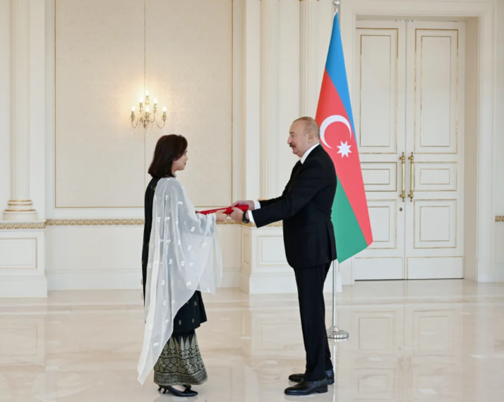 Prezident İlham Əliyev Malayziyanın yeni səfirini qəbul edib - Foto