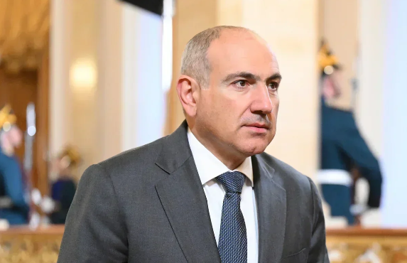 Paşinyan hərbçimizlə bağlı sualı cavabsız qoydu: "Cümə axşamını gözləyin"