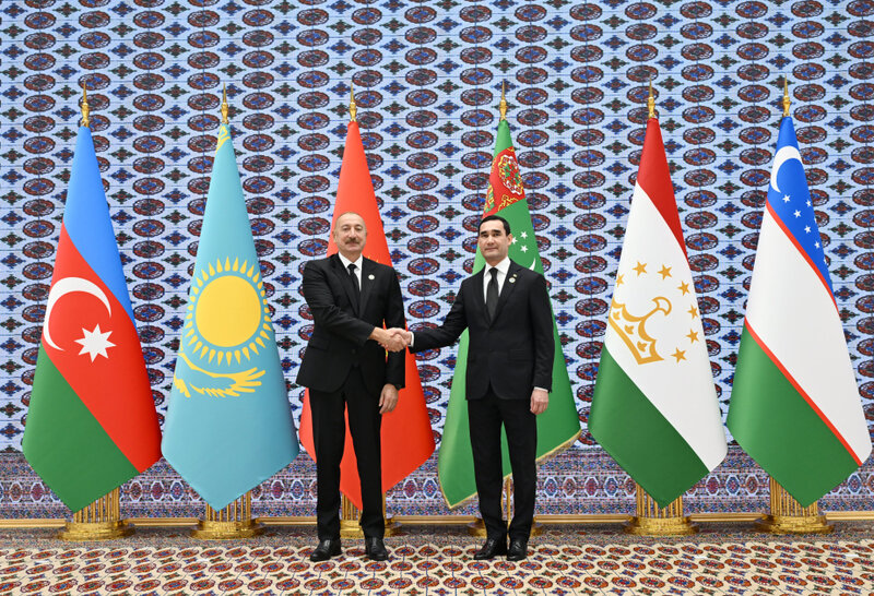 Azərbaycan ilə Mərkəzi Asiya ölkələri ticarət, nəqliyyat və tranzit əlaqələrini möhkəmləndirir