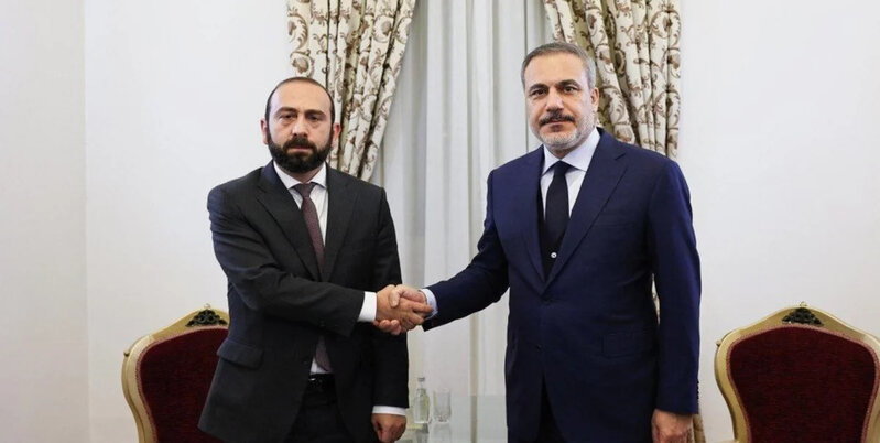 Mirzoyan və Fidan Ermənistan-Türkiyə əməkdaşlığını müzakirə ediblər