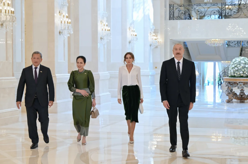 İlham Əliyevin adından Kamboca baş nazirinin şərəfinə rəsmi nahar verilib - Foto