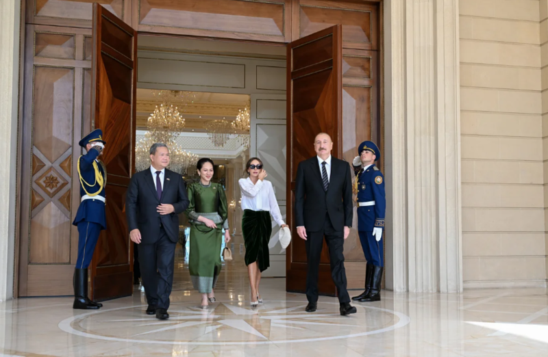 İlham Əliyevin adından Kamboca baş nazirinin şərəfinə rəsmi nahar verilib - Foto