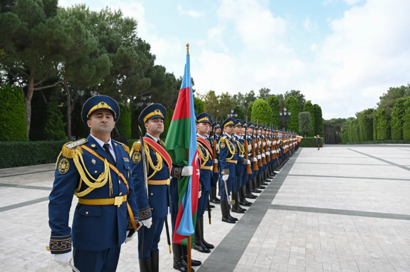 Laos Prezidentinin Bakıda rəsmi qarşılanma mərasimi olub - Foto