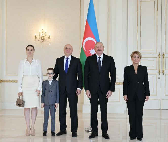 Azərbaycan Prezidenti Gürcüstanın ölkəmizə yeni təyin olunmuş səfirini qəbul edib - Foto