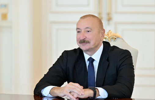Prezident Xalq rəssamını təbrik etdi