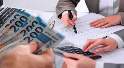 Maaşınızı istədiyiniz bankdan ala biləcəksiniz - TARİX