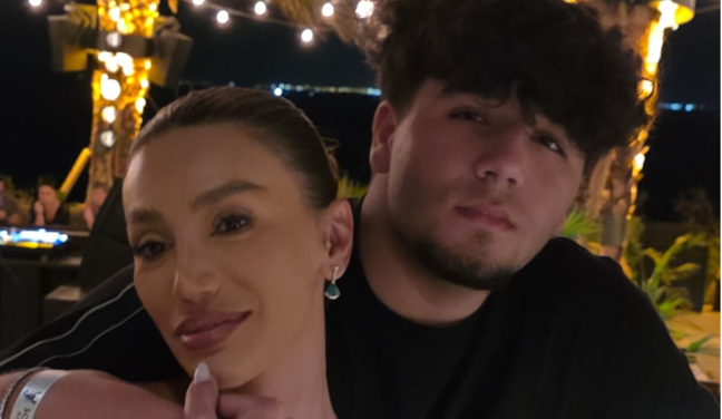 Röya Ayxan oğlu ilə tətildə