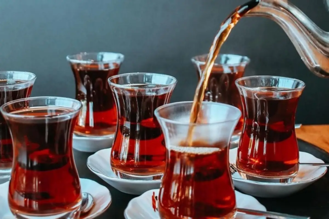 Tanınmış çay markasında boya aşkarlandı - Nazirlik İFŞA ETDİ