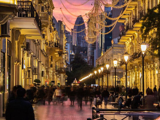 Tarqovuda qəribə görüntü: ərəb turist... - VİDEO