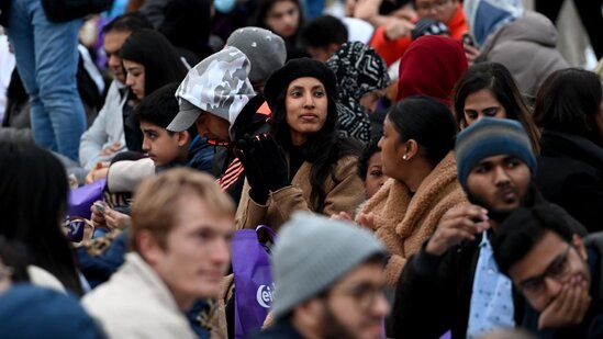 Məşhur meydanda kütləvi iftar verildi - FOTOLAR