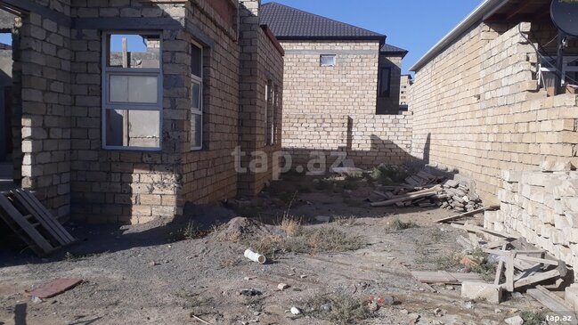 Həyət evi TƏCİLİ SATILIR - FOTOLAR