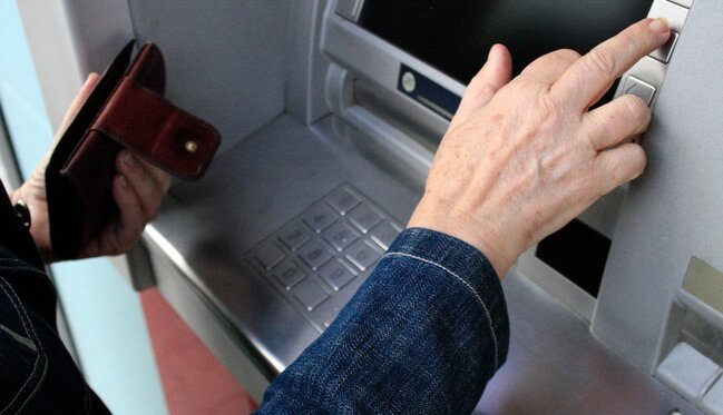 Azərbaycanda bu qadınlar erkən PENSİYAYA ÇIXA BİLƏR - VİDEO