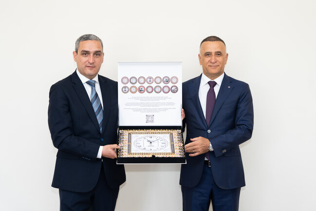 Veysəloğlu Şirkətlər Qrupundan Qarabağ Universitetinə təhsil dəstəyi – 50 tələbəyə təqaüd ayrıldı