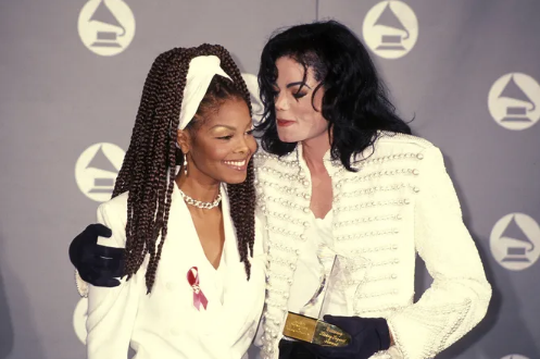 "Mənə "donuz" deyirdi" - Maykl Ceksonun bacısından ŞOK ETİRAFLAR - FOTO-VİDEO