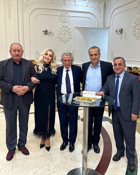 Əməkdar artist qızına toy etdi - FOTOLAR