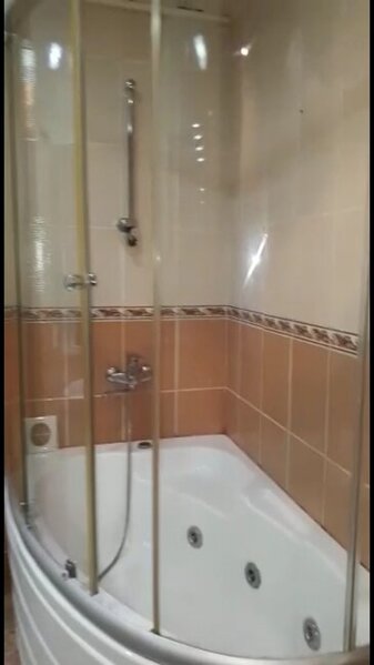 Çox təcili 9 mkr-da Mir Cəlal küçəsində təmirli mənzil satılır!