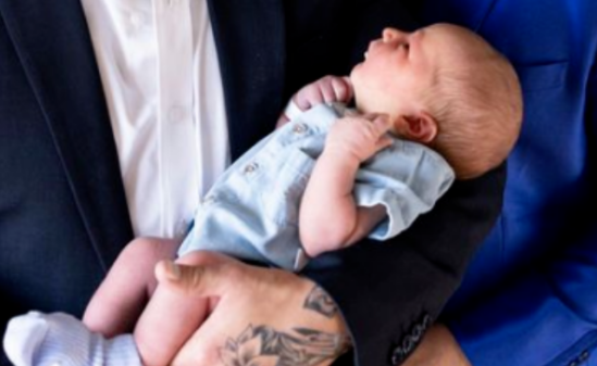 Yeni doğulan oğluna 4 milyon manatlıq yaxta aldı - FOTO
