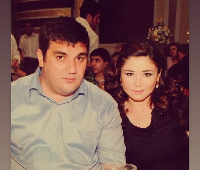 Elnarə həyat yoldaşı ilə illər əvvəl çəkilən fotolarını paylaşdı