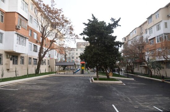 Nəsimi rayonunda daha bir abad həyət sakinlərin istifadəsinə verilib
