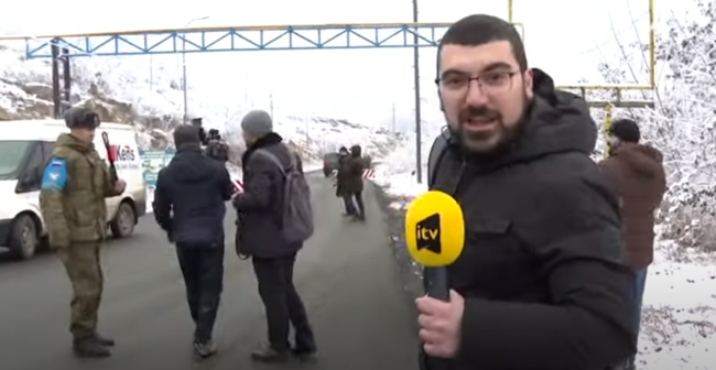 SON DƏQİQƏ: Sülhməramlıların İTV-nin jurnalistinə qarşı ÖZBAŞINALIĞI - VİDEO
