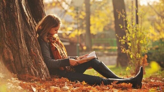 Kitab oxumaq vərdişini inkişaf etdirmək üçün 10 MƏSLƏHƏT