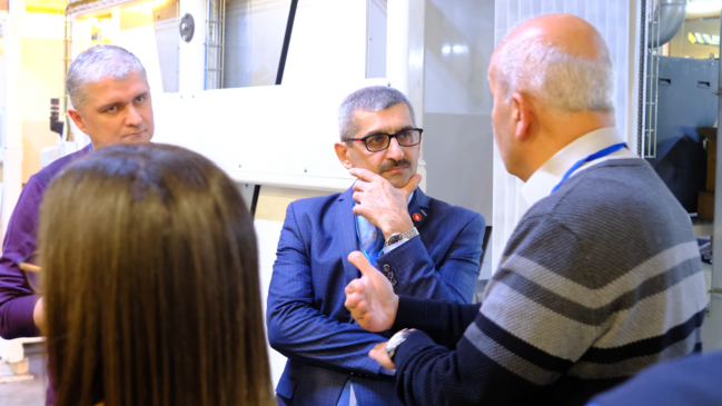 Media nümayəndələri İngiltərədə "Poz-Qazan" biletlərinin çap olunduğu fabrikdə - FOTO/VİDEO