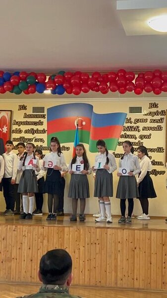 157 saylı məktəbdə Ana Dilimizə həsr olunan tədbir keçirilib - FOTOLAR