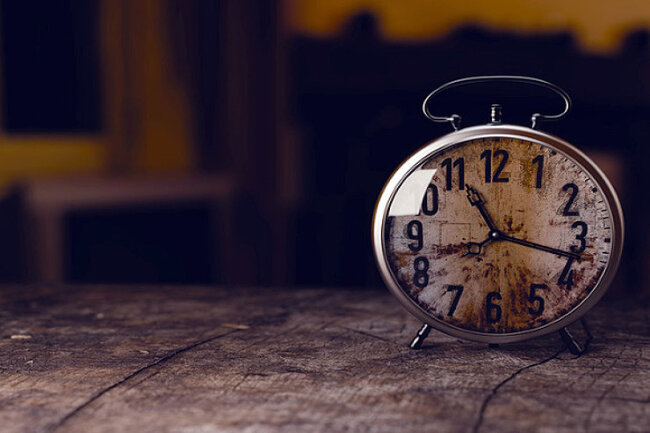 Bir neçə zəngli saat qoşmağın TƏHLÜKƏLƏRİ