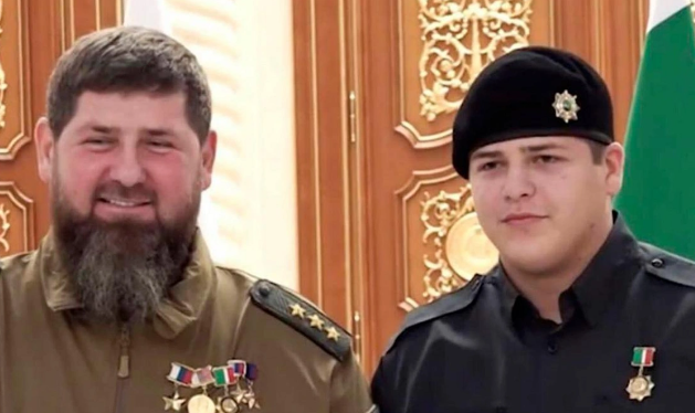 KİV: Ramzan Kadırovun oğlu Qroznıda baş verən ağır qəzadan sonra Moskvaya aparılıb