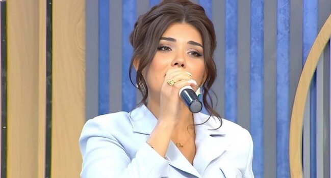 Canlı oxuya bilməyən müğənni toydan 70-80 min manat qazandığını etiraf etdi - VİDEO