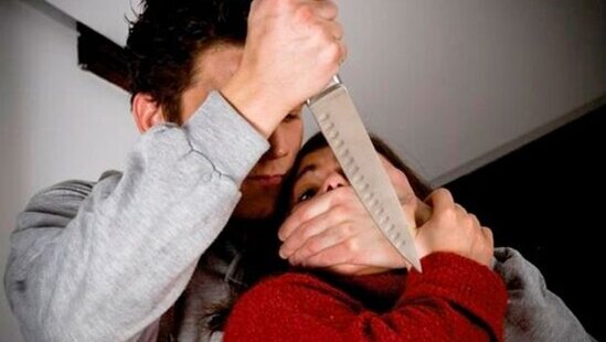 Ata qızını öldürdü