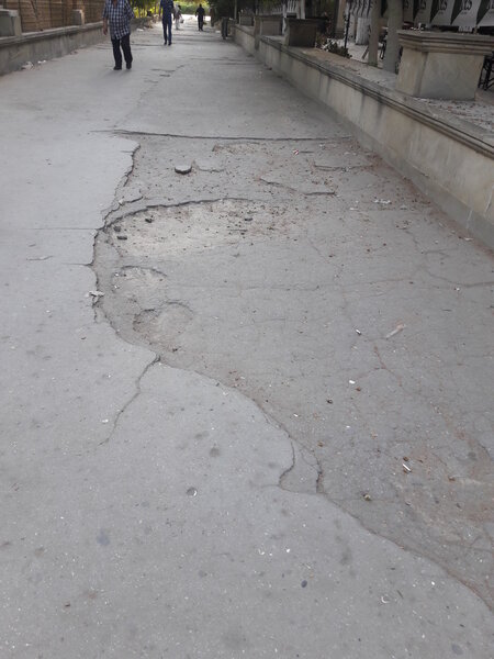 2 şəhidin abidəsi ucaldılan park baxımsız qalıb, yolları kələ-kötürdür - ŞİKAYƏT - FOTO