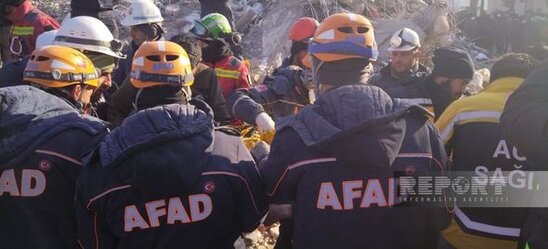 Azərbaycanın xilasediciləri dağıntılar altından 198 saatdan sonra 2 nəfəri sağ çıxarıb - FOTO