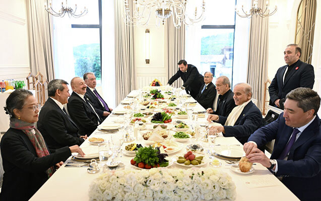 Şuşada rəsmi nahar - Foto