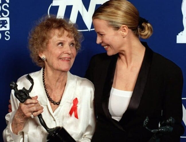 "Titanik"dəki yaşlı qadın cavanlıqda BELƏ OLUB - Cek onu görsə, Rouza tərəf baxmazdı - FOTOLAR