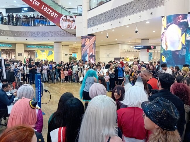 Yapon avtomobilləri festivalı uğurla başa çatdı