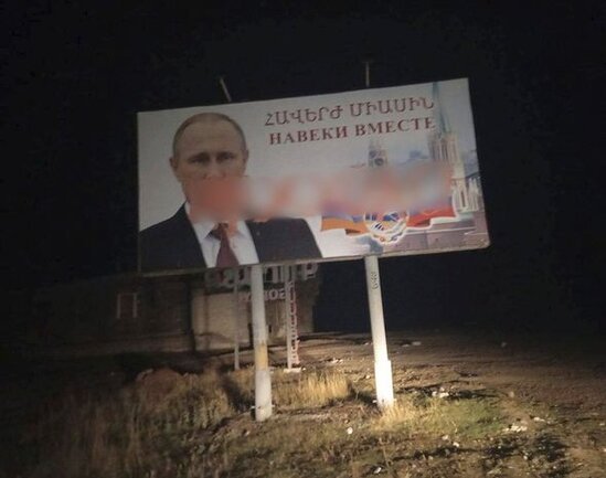 Putinin şəkli ermənilər tərəfindən təhqir edildi - FOTO