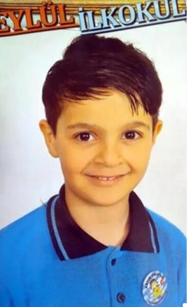 Koronavirus 7-ci sinif şagirdinin CANINI ALDI - FOTO