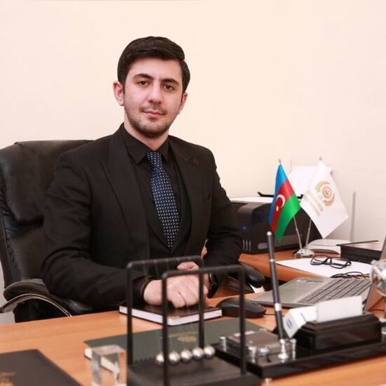 Daha bir universitetdə tələbələrlə bloqerlərin görüşü tənqid olundu - FOTO