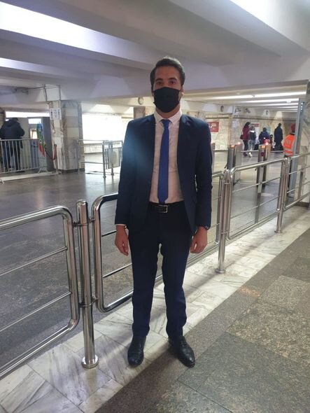 Metroda koronavirus xəstəsi SAXLANILDI - FOTO