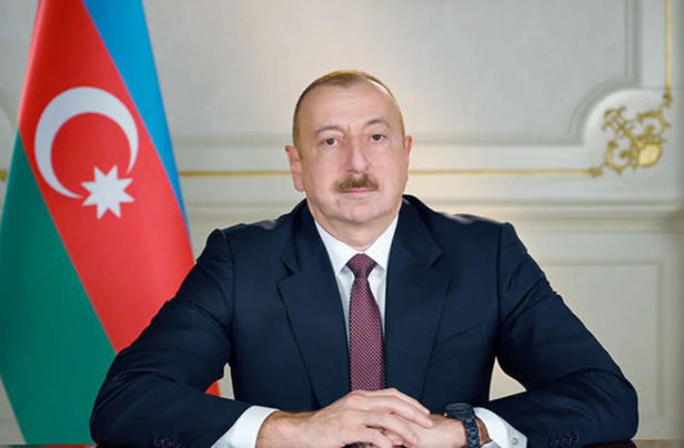 İlham Əliyev Kasım-Jomart Tokayevi təbrik edib